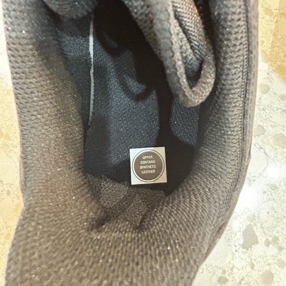 Nike Men’s Legent Essential 2 Training Sneaker - Picture 7 of 9